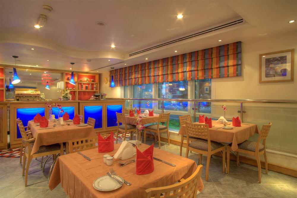 Al Diar Palm Hotel Apartments Abu Dzabi Étterem fotó